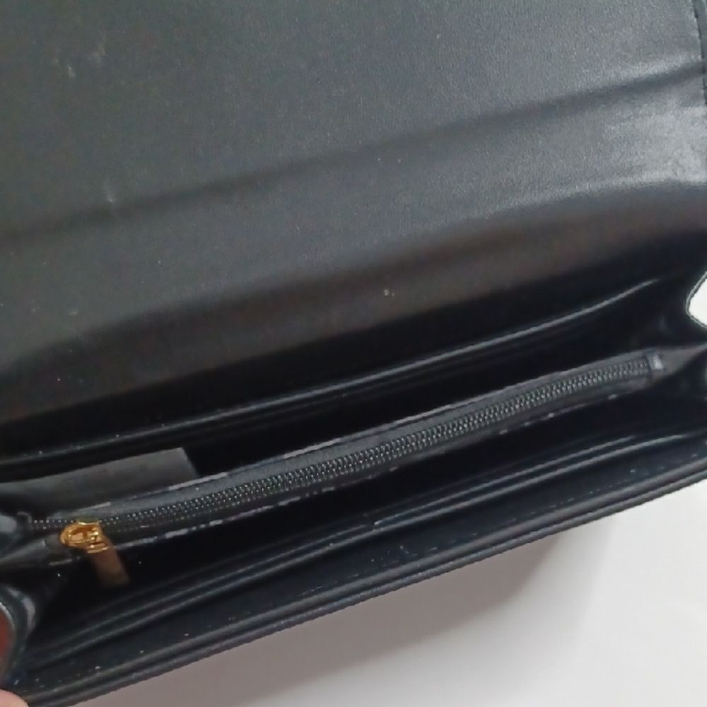 London Fog Textured Black Women's Wallet - Picture 6 of 12
